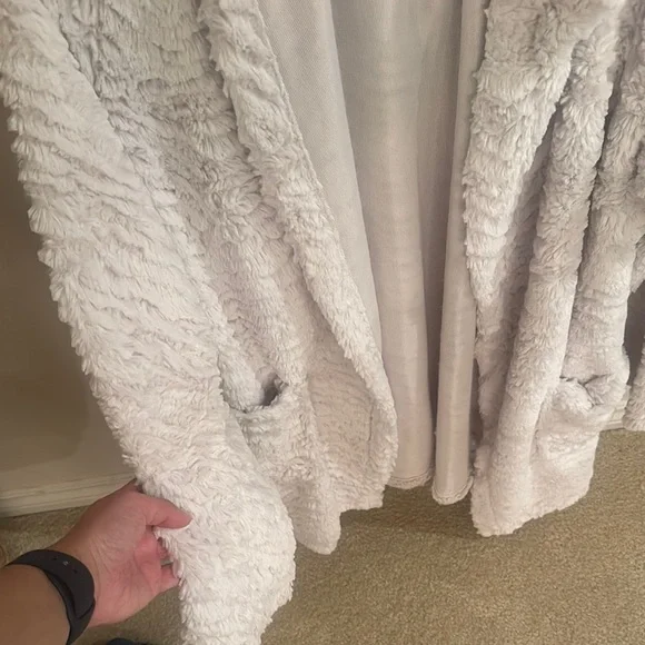 Boohoo White Textured Cardigan Sweater - Picture 2 of 3